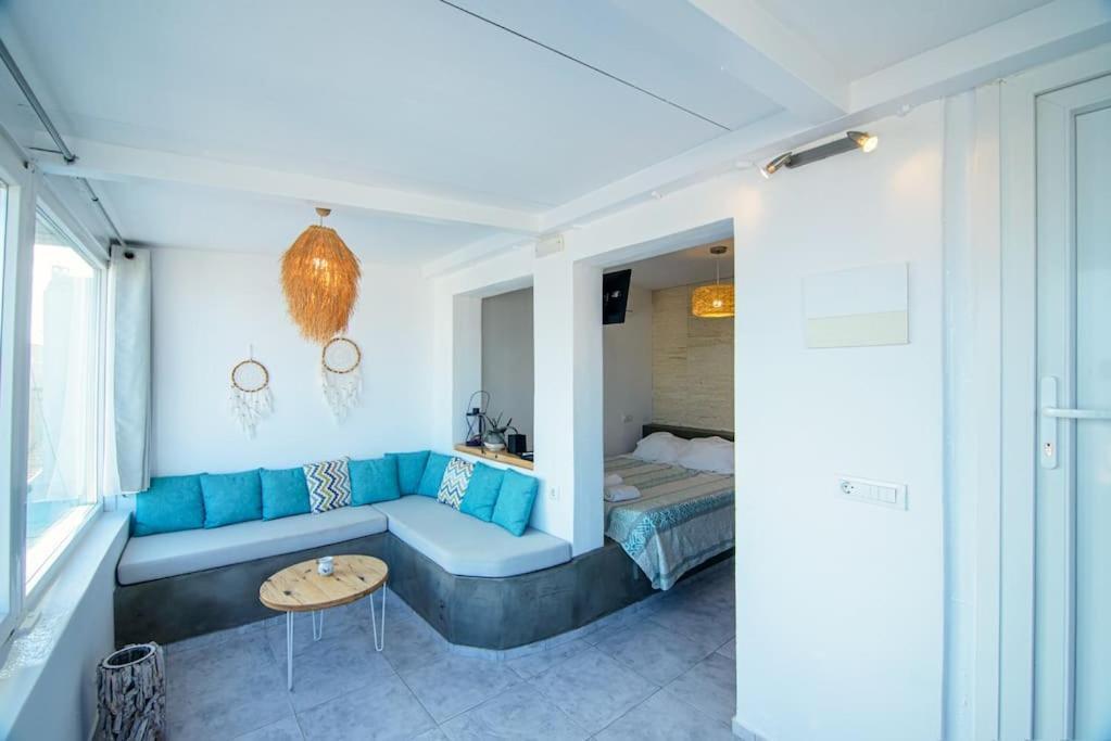 Castle View Apartment Firostefani Exterior photo